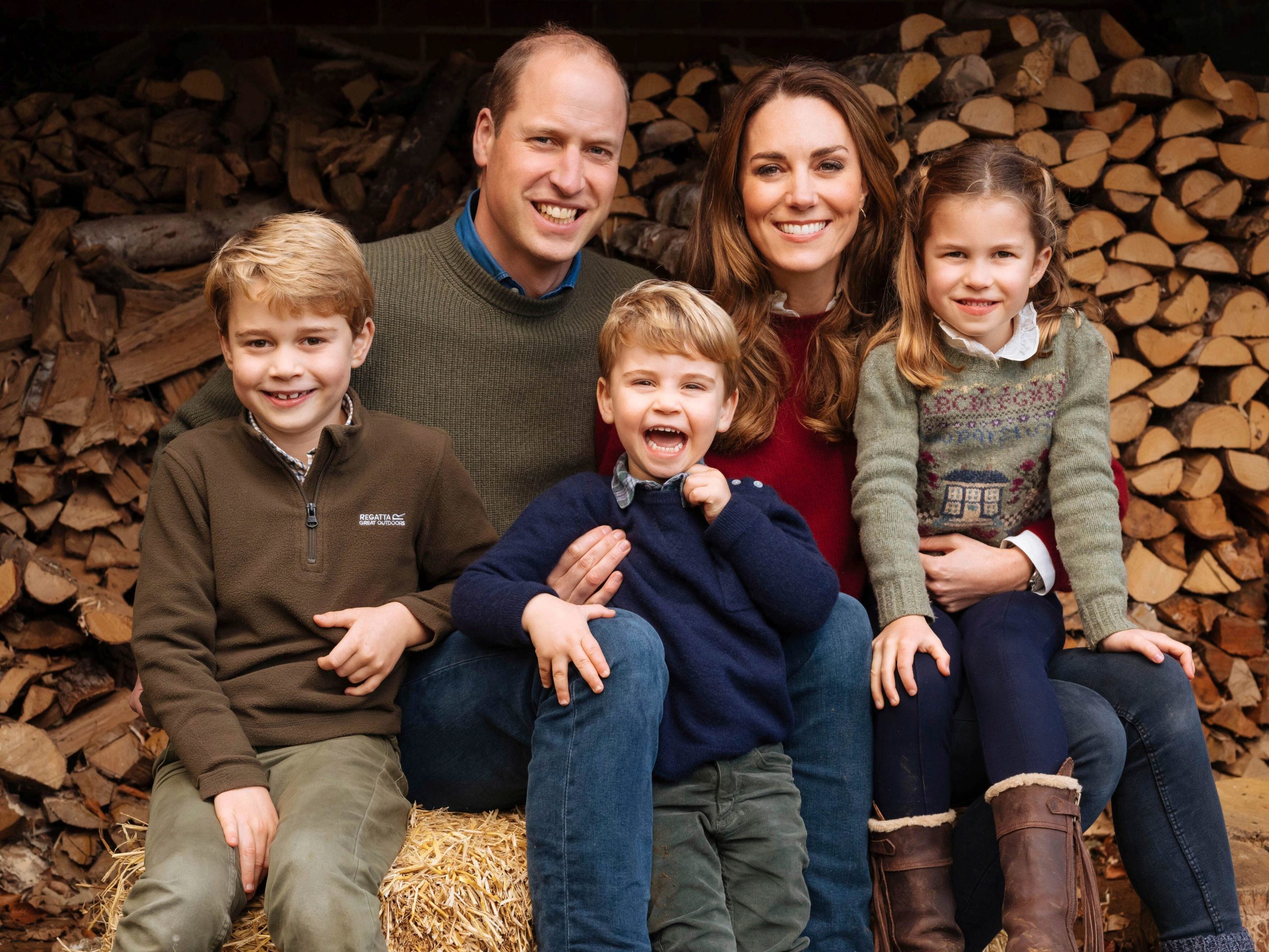Kate Middleton And Prince William Have Released A New Christmas Card Photo
