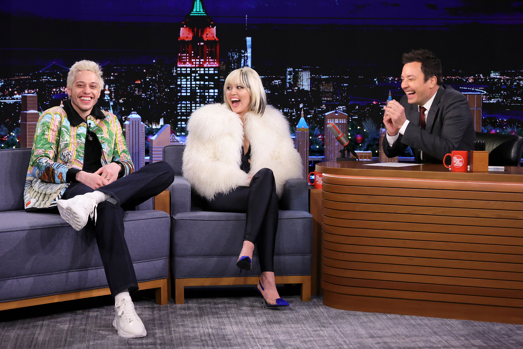 Miley Cyrus and Pete Davidson get ready to host New Year’s Eve special: