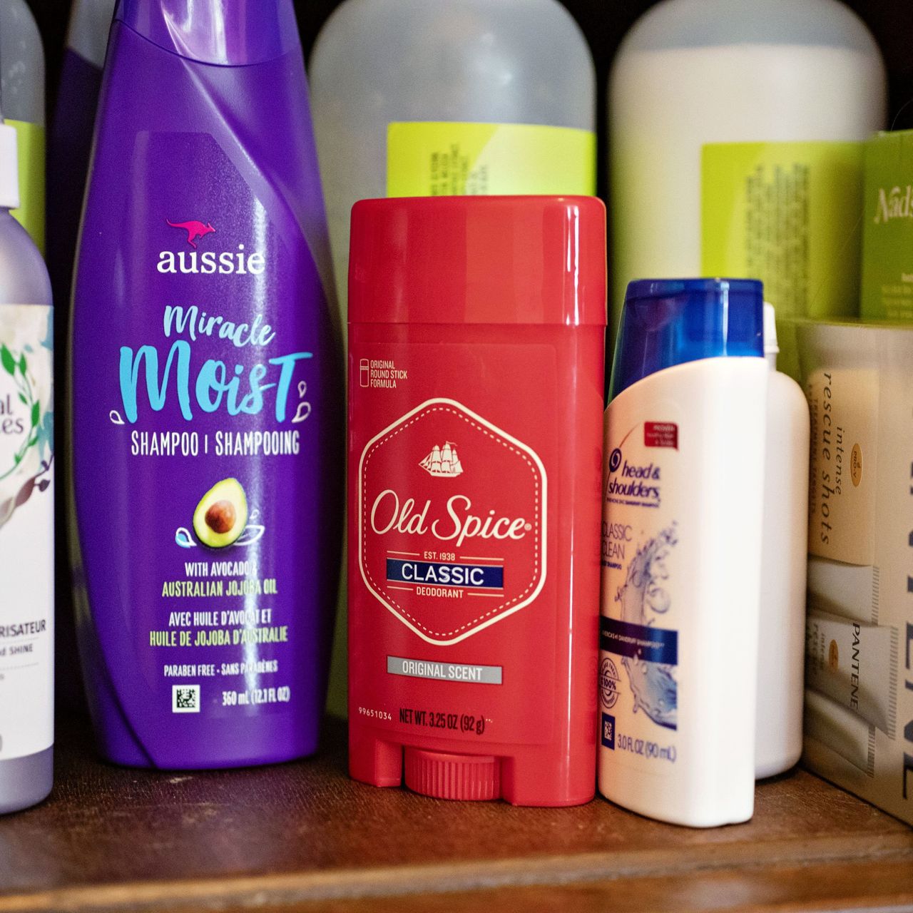 Proctors And Gamble Reviews Dry Shampoo, Conditioner Over Benzene