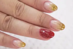 Glitter ombre nails